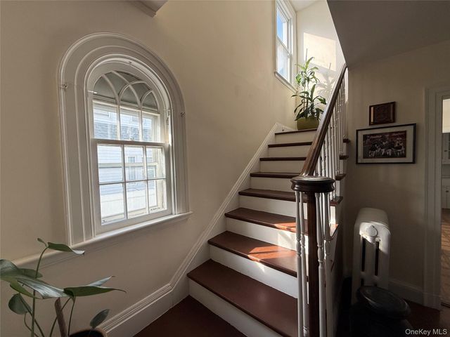 26 Rockland Place, New Rochelle, NY 10801