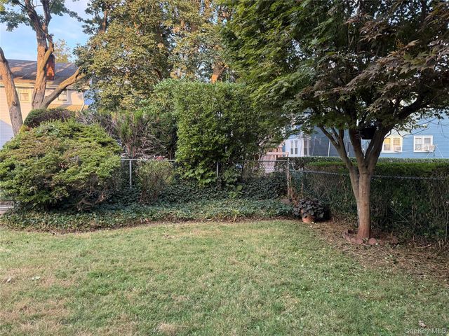 26 Rockland Place, New Rochelle, NY 10801