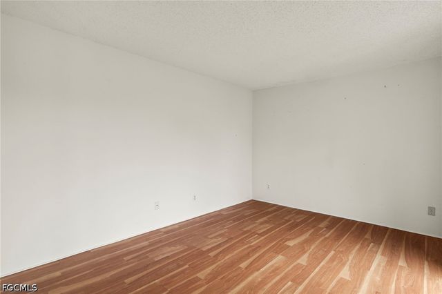 1520 Park Meadows DR 1, Fort Myers, FL 33907