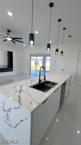 7020 Burma CIR, Labelle, FL 33935