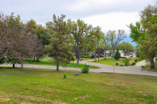 41820 Dillon Circle, Ahwahnee, CA 93601