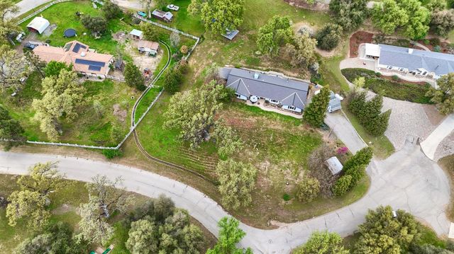 41820 Dillon Circle, Ahwahnee, CA 93601