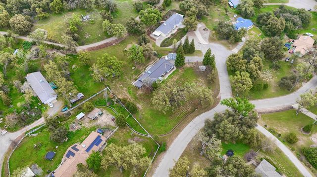 41820 Dillon Circle, Ahwahnee, CA 93601