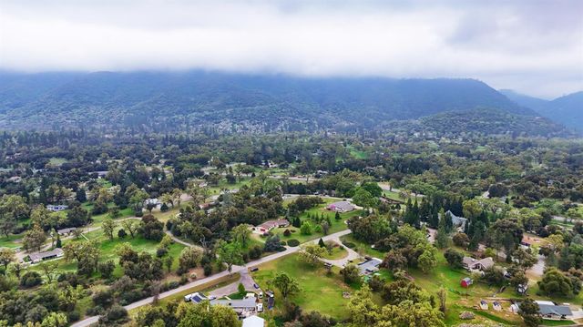 41820 Dillon Circle, Ahwahnee, CA 93601