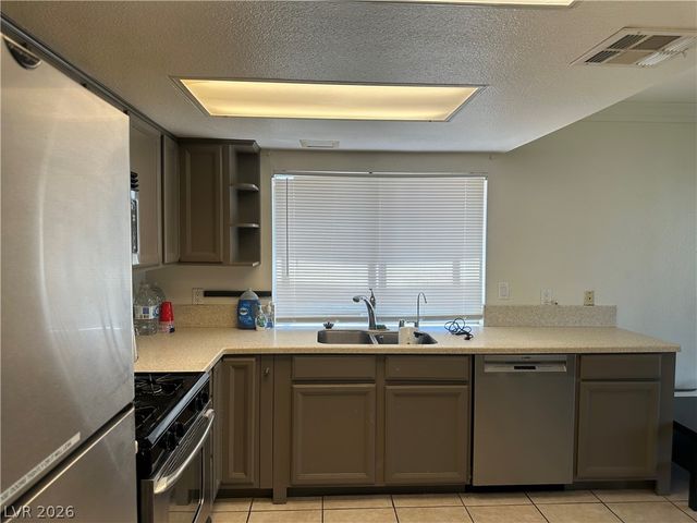 4341 NEWRIDGE Court, Las Vegas, NV 89103