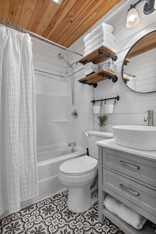 235 Red Squirrel Lane, Brookeland, TX 75931