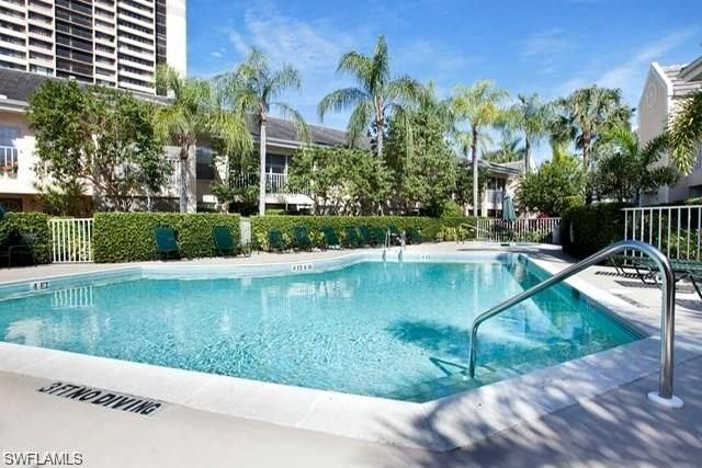 5635 TURTLE BAY DR 6, Naples, FL 34108