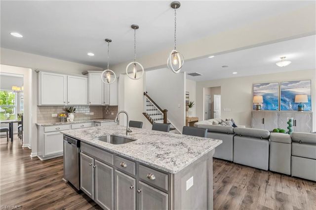 5500 Baverhof Drive, Greensboro, NC 27405