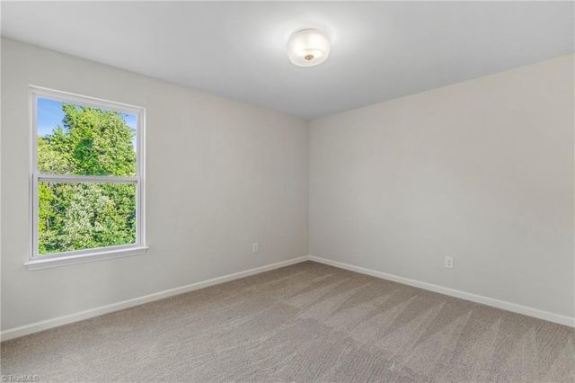 5500 Baverhof Drive, Greensboro, NC 27405