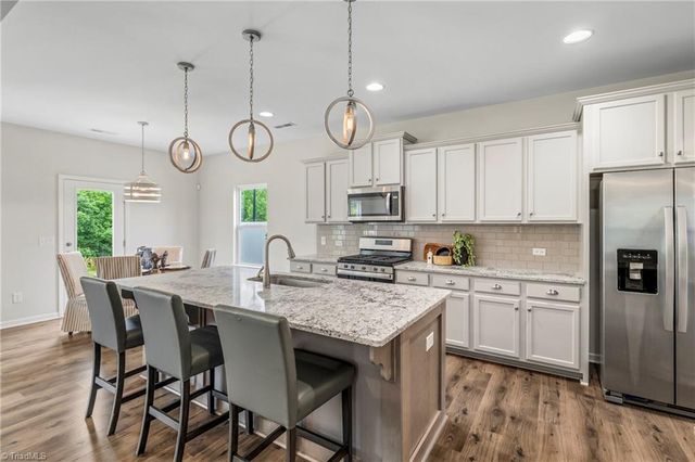 5500 Baverhof Drive, Greensboro, NC 27405