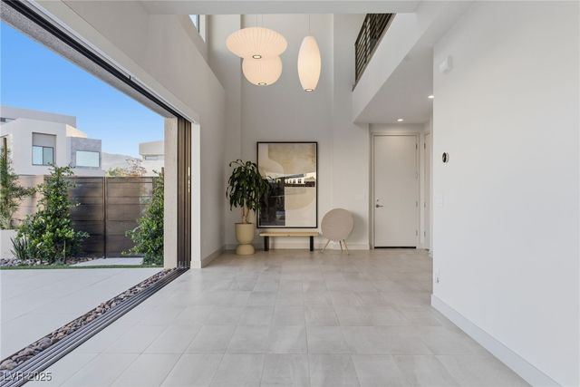 4022 Heron Fairway Drive, Las Vegas, NV 89141