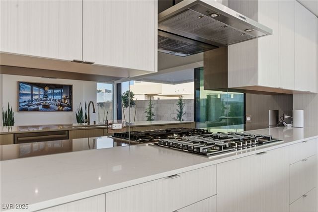 4022 Heron Fairway Drive, Las Vegas, NV 89141