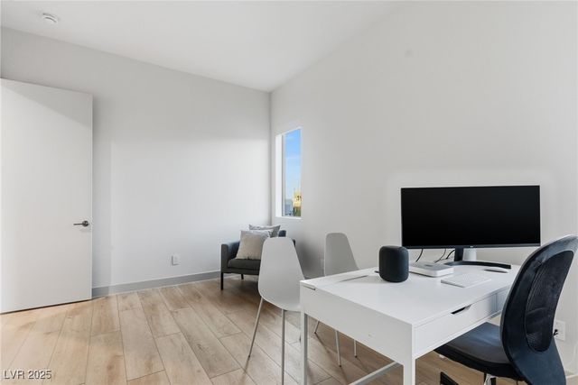 4022 Heron Fairway Drive, Las Vegas, NV 89141