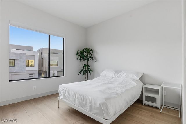 4022 Heron Fairway Drive, Las Vegas, NV 89141