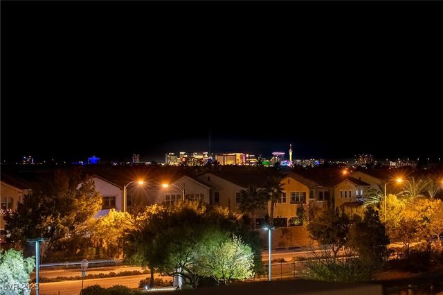 4022 Heron Fairway Drive, Las Vegas, NV 89141