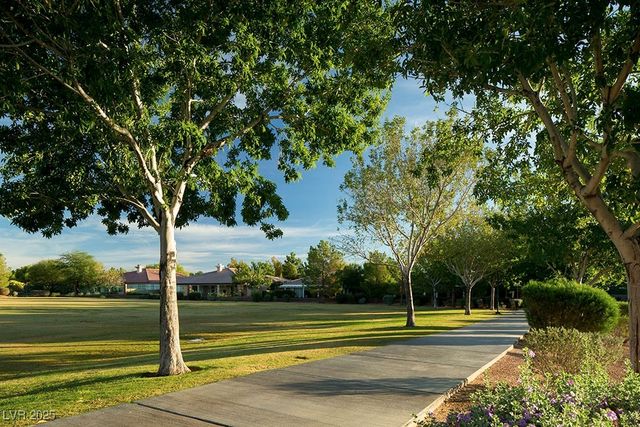 4022 Heron Fairway Drive, Las Vegas, NV 89141