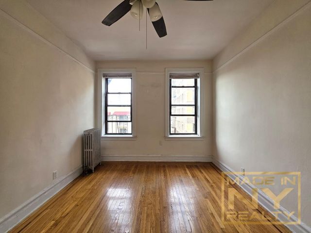3507 32nd St Apt C2, New York City, NY 11106