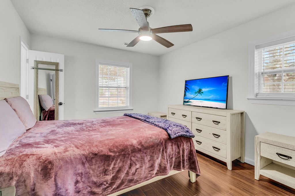 Image 20 of property listing at 411 Corey Boulevard, Summerville, SC 29483