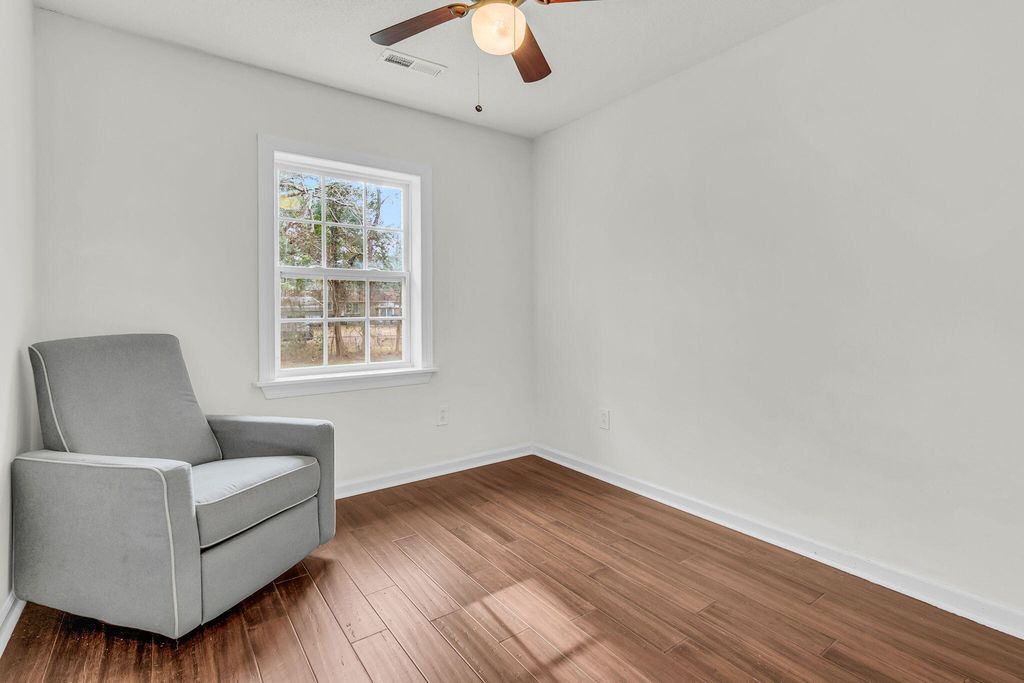 Image 23 of property listing at 411 Corey Boulevard, Summerville, SC 29483