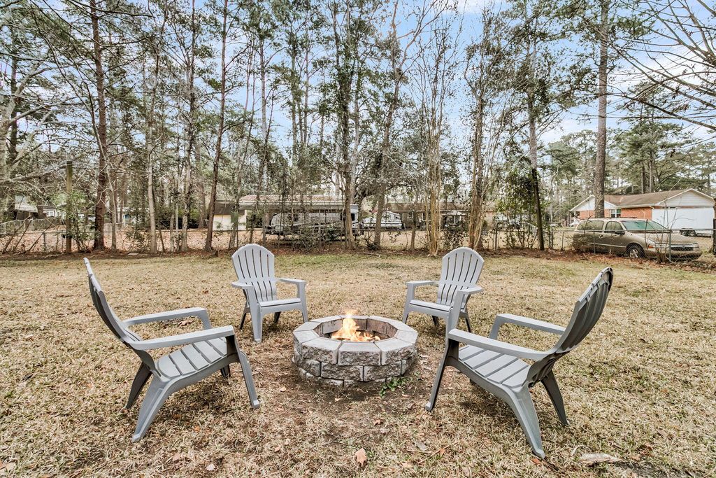 Image 31 of property listing at 411 Corey Boulevard, Summerville, SC 29483