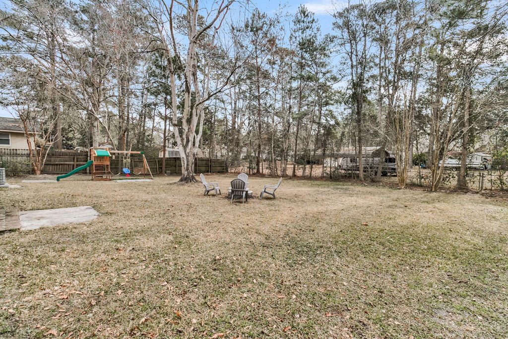 Image 36 of property listing at 411 Corey Boulevard, Summerville, SC 29483