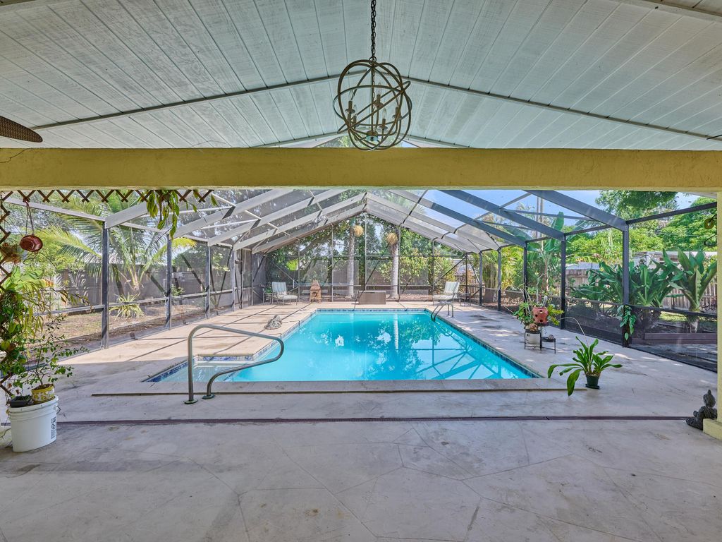 191 SE 27TH Avenue, Boynton Beach, FL 33435