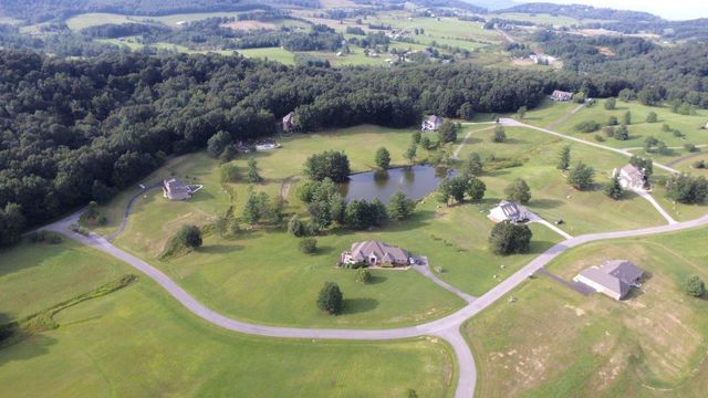244 Cobble LN, Bent Mountain, VA 24059