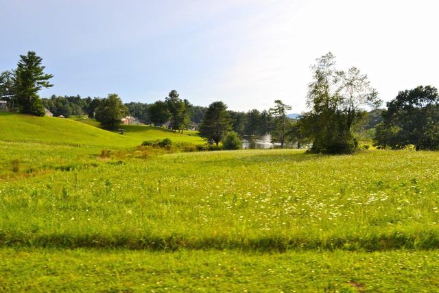 244 Cobble LN, Bent Mountain, VA 24059