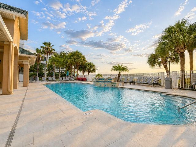 1203 BAY CLUB CIRCLE 1203, Tampa, FL 33607