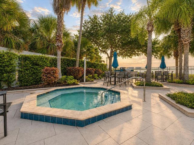 1203 BAY CLUB CIRCLE 1203, Tampa, FL 33607