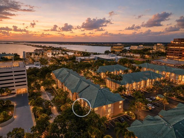 1203 BAY CLUB CIRCLE 1203, Tampa, FL 33607
