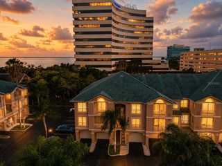 1203 BAY CLUB CIRCLE 1203, Tampa, FL 33607