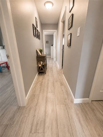 764 Oakdale Drive, Jamestown Vlg, OH 45335