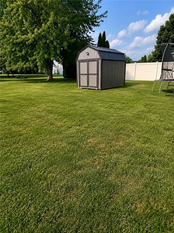 764 Oakdale Drive, Jamestown Vlg, OH 45335