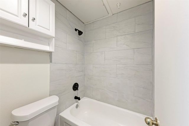 2714 Nueces ST 108, Austin, TX 78705