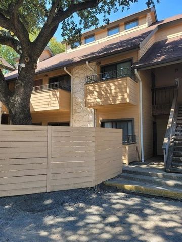 2714 Nueces ST 108, Austin, TX 78705