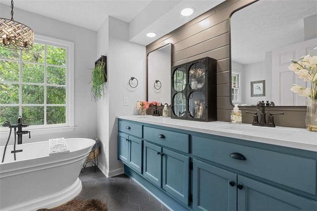 21 Timberwood Drive SE, Silver Creek, GA 30173
