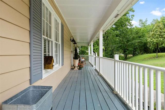 21 Timberwood Drive SE, Silver Creek, GA 30173