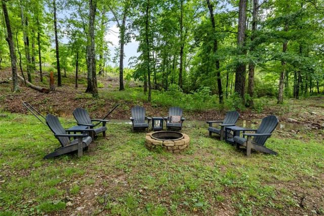 21 Timberwood Drive SE, Silver Creek, GA 30173
