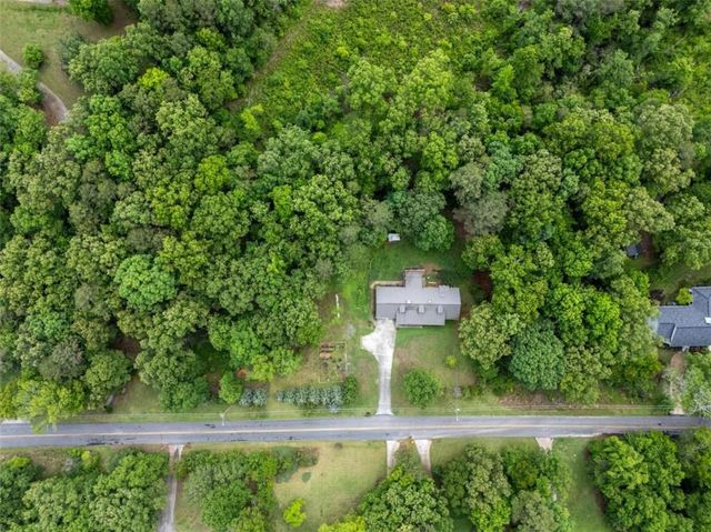 21 Timberwood Drive SE, Silver Creek, GA 30173