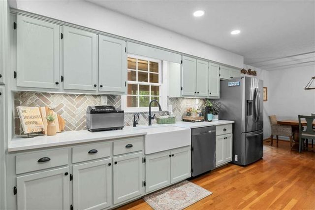 21 Timberwood Drive SE, Silver Creek, GA 30173