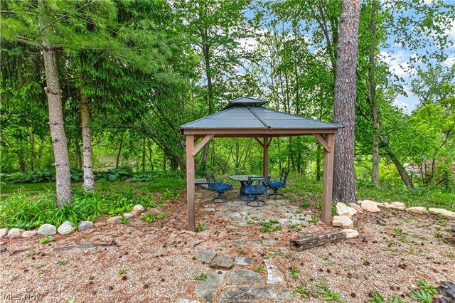 18500 Bennett Road, North Royalton, OH 44133