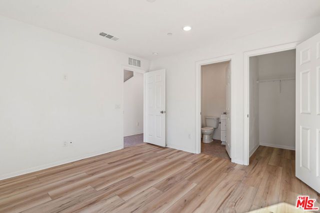 725 Daniel Freeman Circle, Inglewood, CA 90301