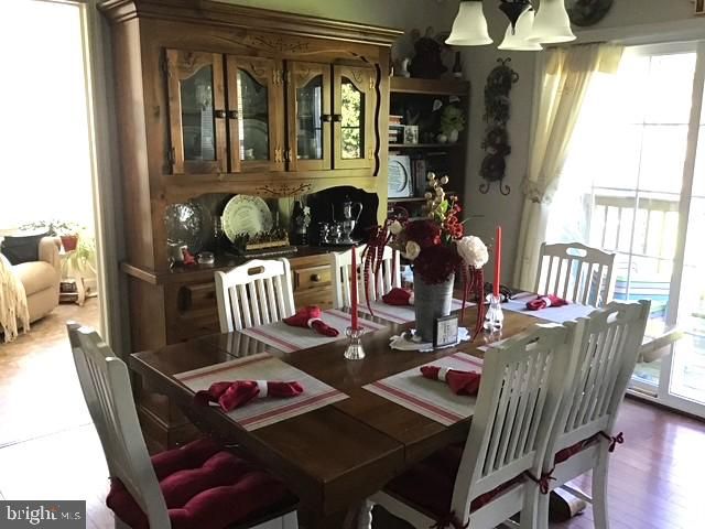 140 KOCH LN, Harrisburg, PA 17112