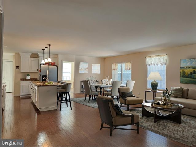 140 KOCH LN, Harrisburg, PA 17112