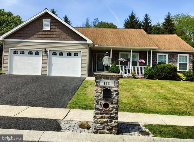 140 KOCH LN, Harrisburg, PA 17112