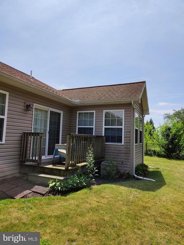 140 KOCH LN, Harrisburg, PA 17112