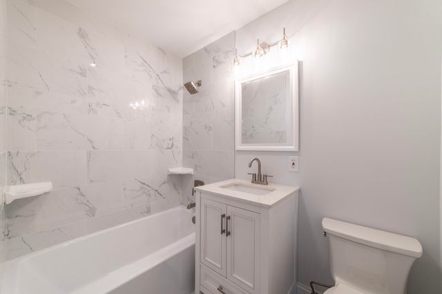 8749 Monroe Avenue, Munster, IN 46321