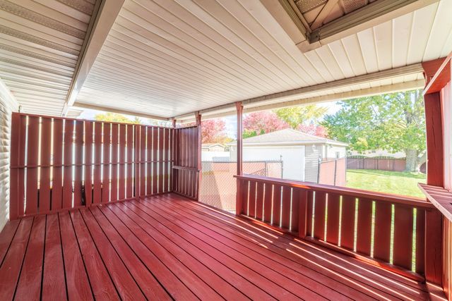 8749 Monroe Avenue, Munster, IN 46321