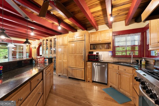 1304 Highway 17, Sautee Nacoochee, GA 30571